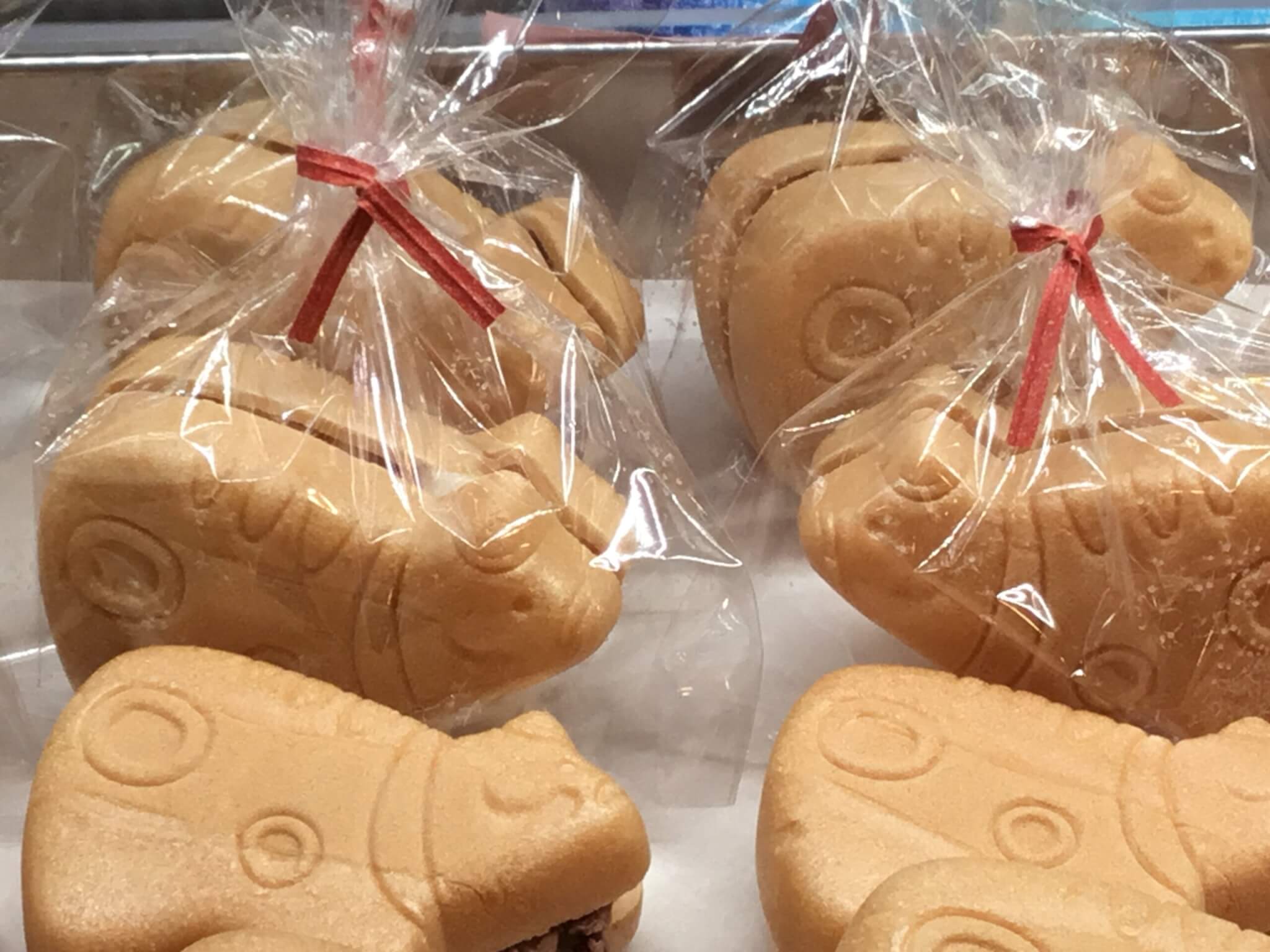 売れてます　「赤べこ堂」赤べこ最中アイス